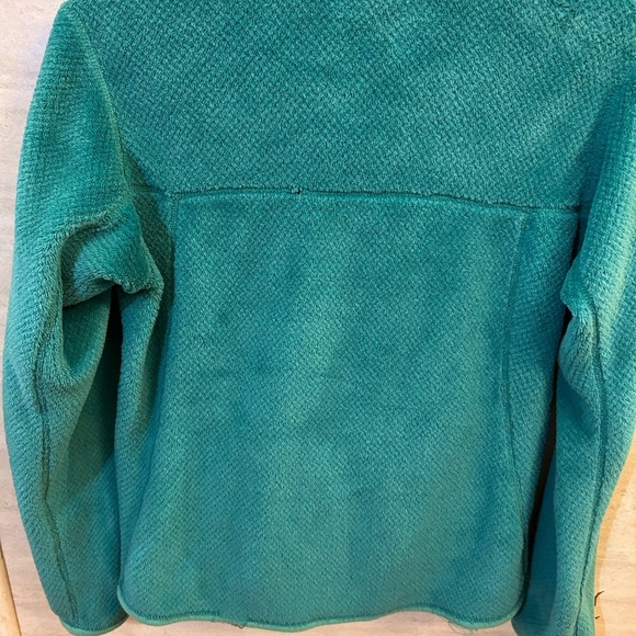 Patagonia Women’s Re-Tool Turquoise Fleece Jacket - Picture 5 of 9